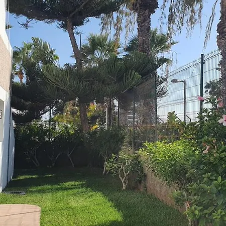 Adults Only Sunny Quiet In Center Of Americas