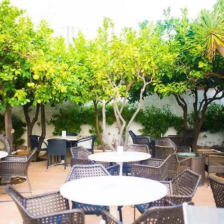 Апартаменты Adults Only Sunny Quiet In Center Of Americas *