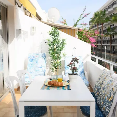 Апартаменты Adults Only Sunny Quiet In Center Of Americas